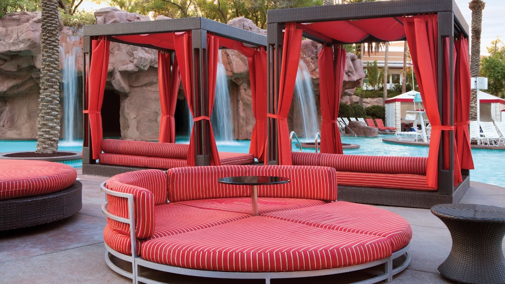 flamingo pool daybed